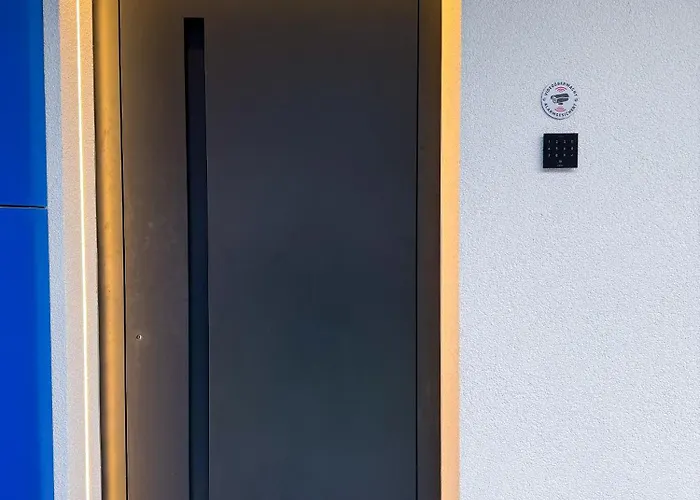 Luxus-penthouse Mit Weitblick Ueber Lägenhet