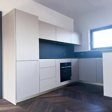 Apartment Luxus-penthouse Mit Weitblick Ueber *