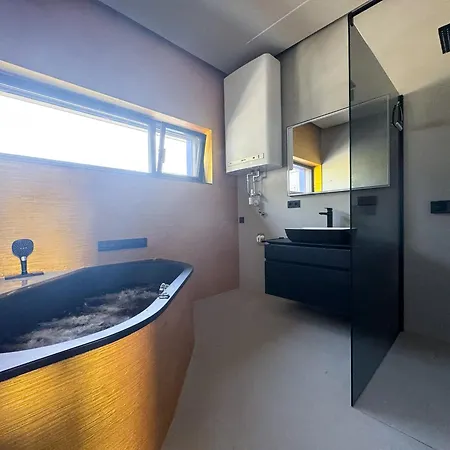 Luxus-penthouse Mit Weitblick Ueber 아파트 그라츠