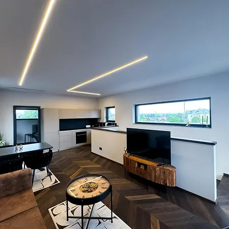 شقة Luxus-penthouse Mit Weitblick Ueber *