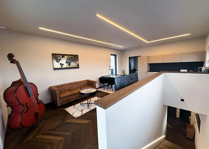 Luxus-penthouse Mit Weitblick Ueber Apartment