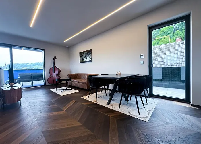 شقة Luxus-penthouse Mit Weitblick Ueber غراتس