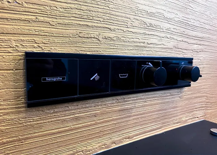 Luxus-penthouse Mit Weitblick Ueber Apartment